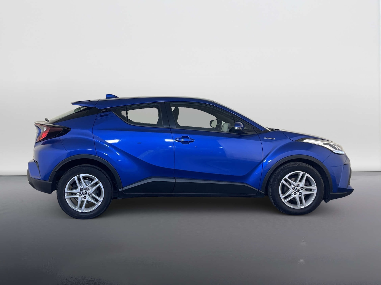 Used Toyota C-HR 2020 for sale - 77915402: Photo 11