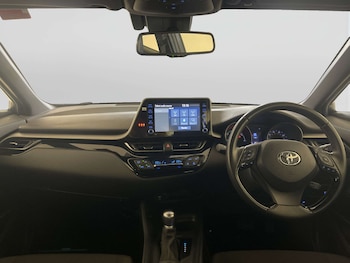 Used Toyota C-HR 2020 for sale - 77915402: Photo