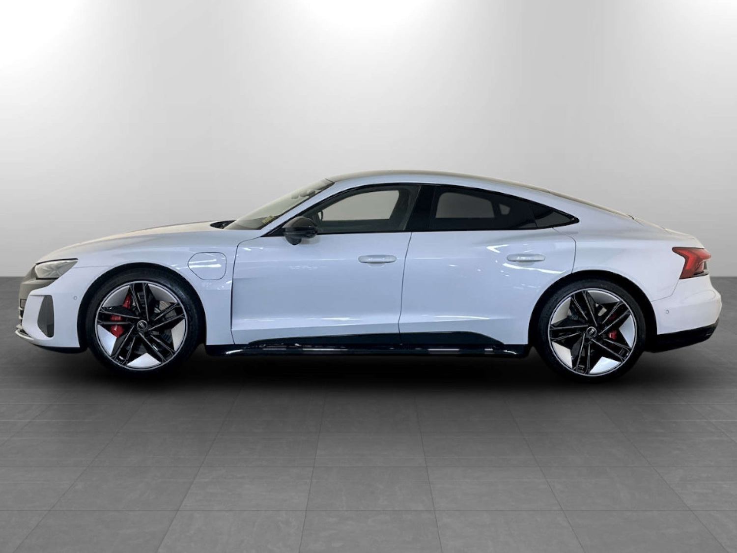 Used Audi RS e-tron GT 2022 for sale - 77186123: Photo 7