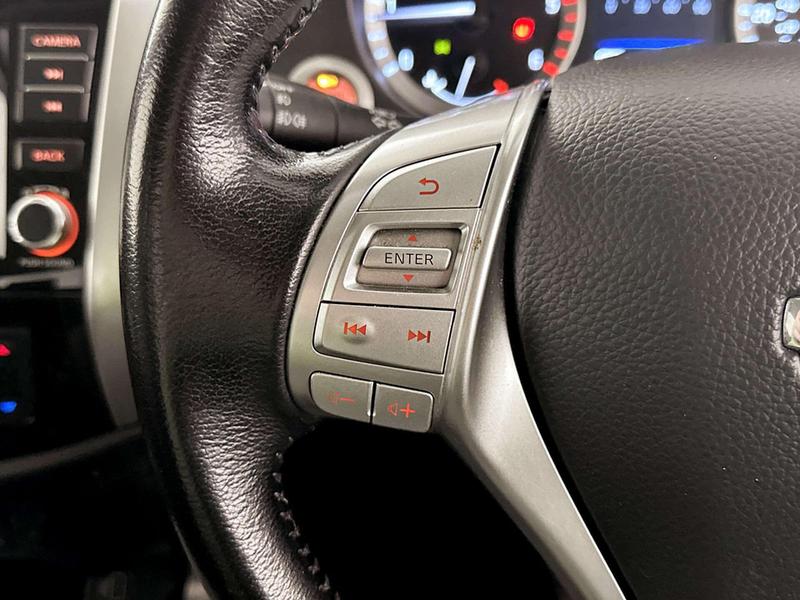 Used Nissan Navara 2021 for sale - 77006117: Photo 17