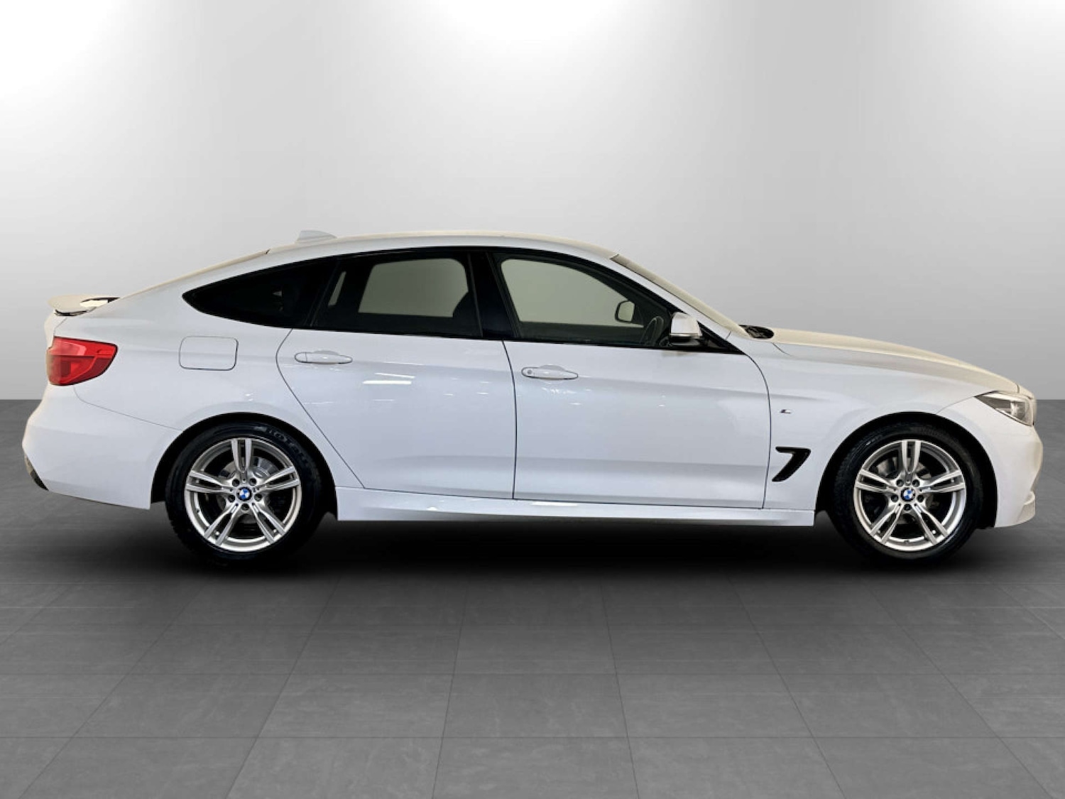 Used BMW 3 Series 2017 for sale - 77249217: Photo 11