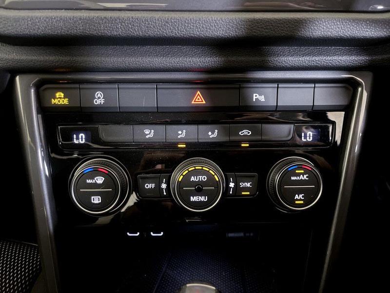 Used Volkswagen T-Roc 2021 for sale - 76017163: Photo 27
