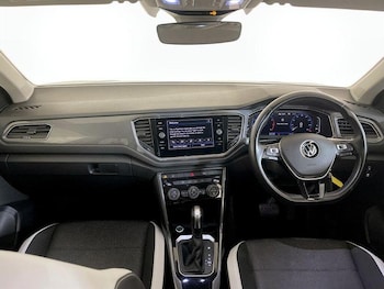 Used Volkswagen T-Roc 2021 for sale - 76017163: Photo 3