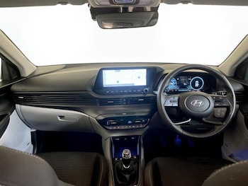 Used Hyundai i20 2023 for sale - 75712703: Photo