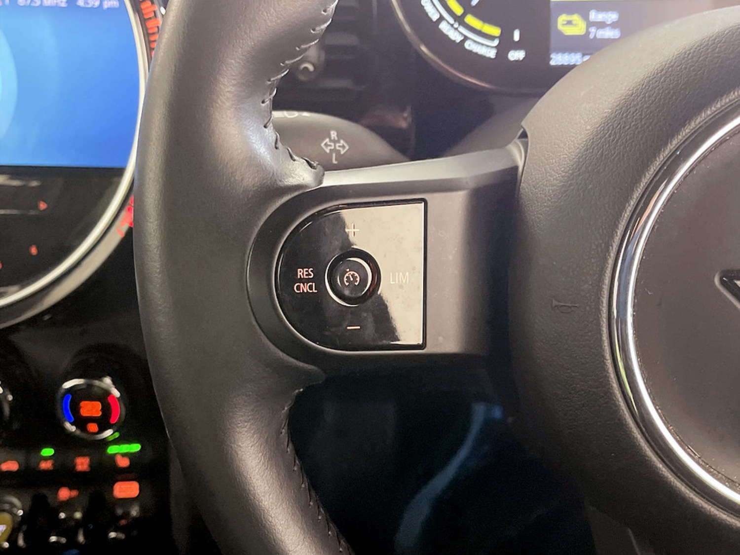 Used MINI Hatch 2022 for sale - 77617121: Photo 17