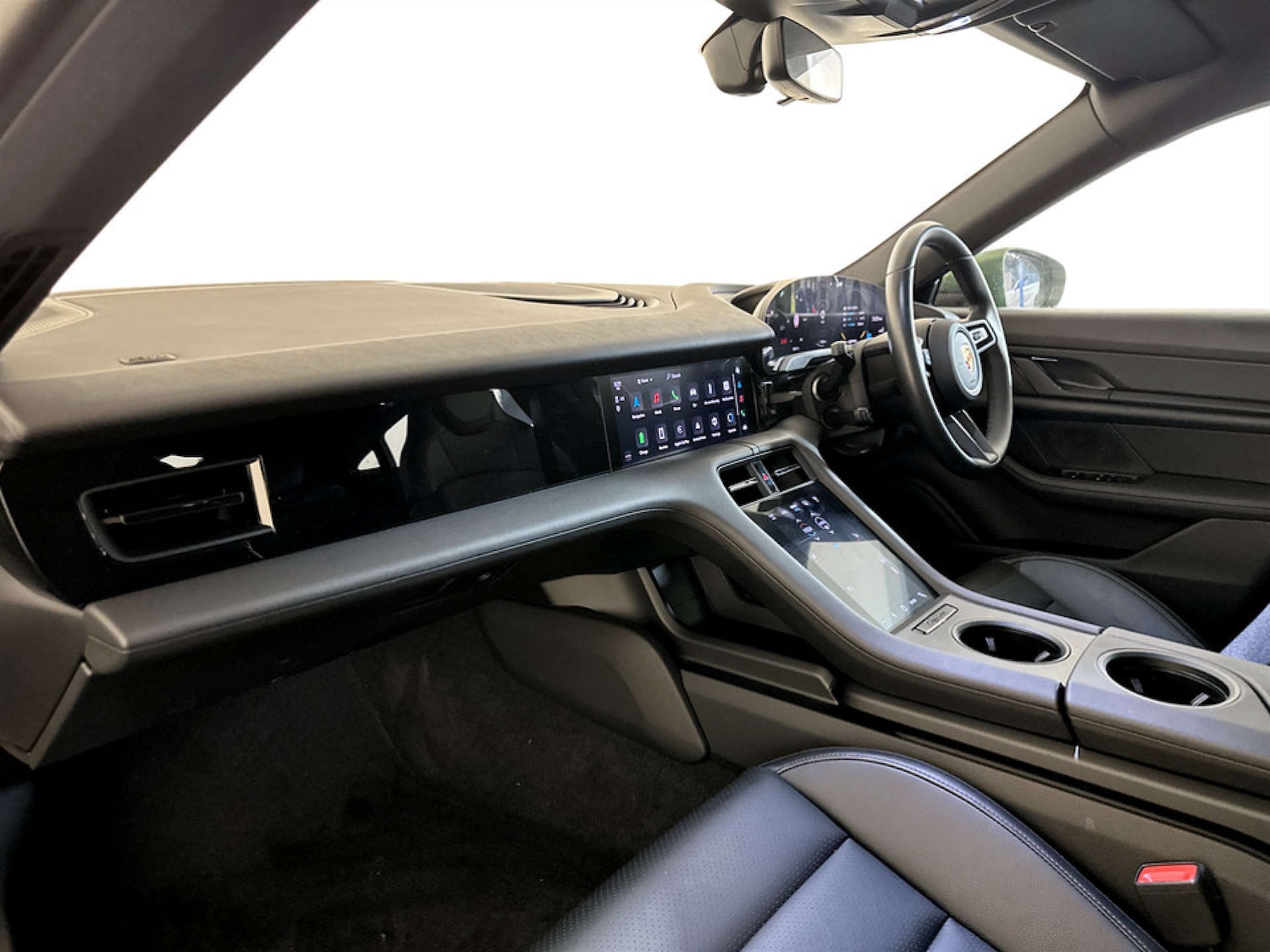 Used Porsche Taycan 2022 for sale - 77220997: Photo 13