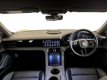 Used Porsche Taycan 2022 for sale - 77220997: Photo