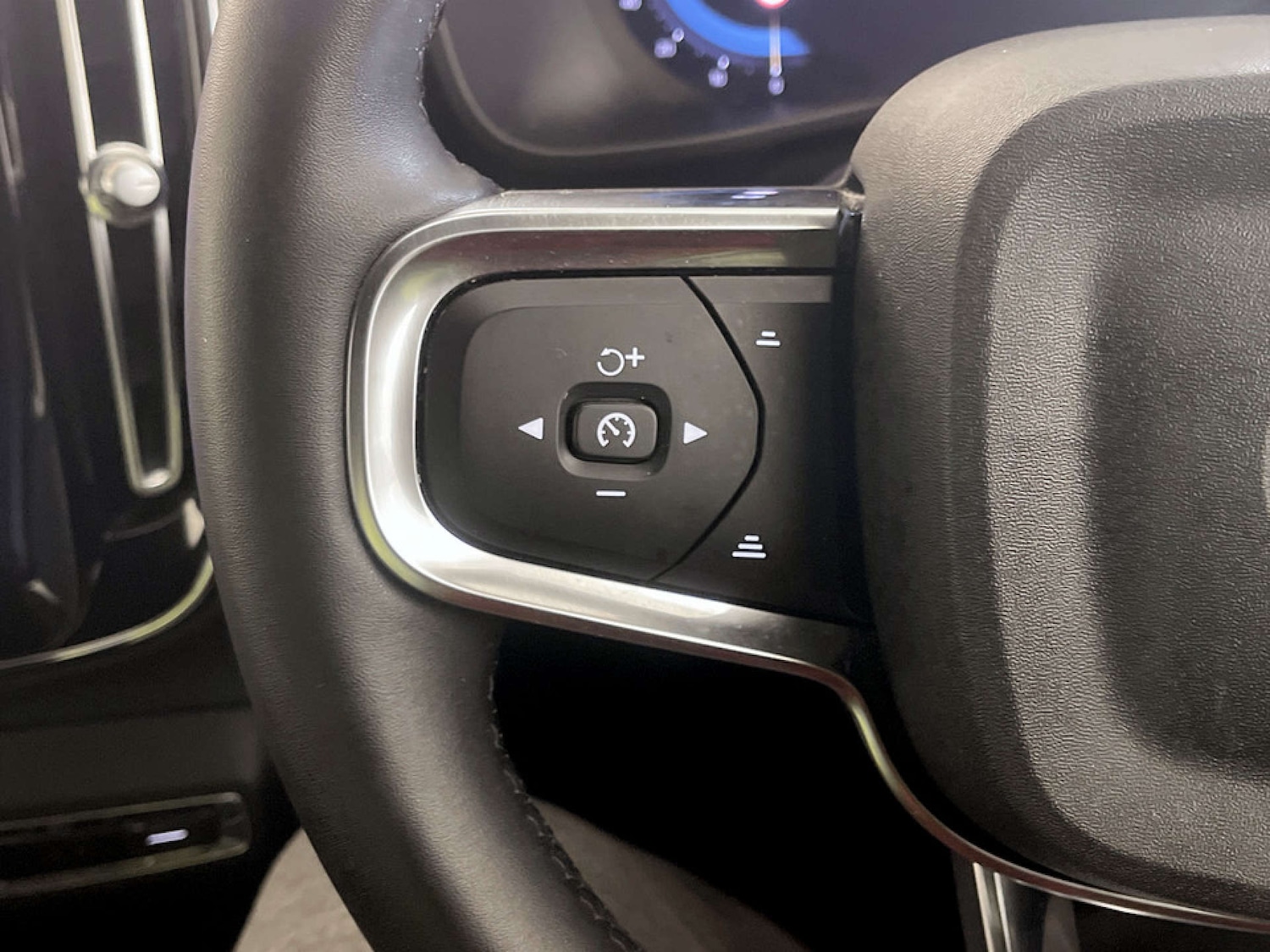 Used Volvo XC40 2022 for sale - 77195897: Photo 18