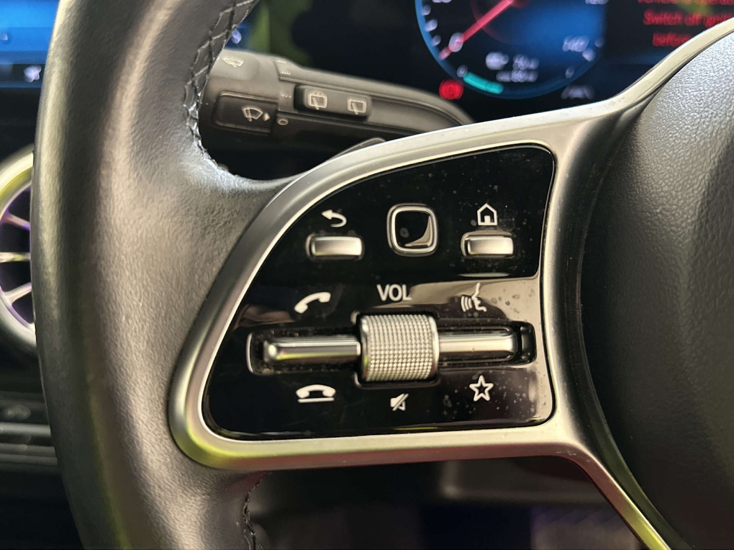 Used Mercedes-Benz EQA 2022 for sale - 77934090: Photo 17