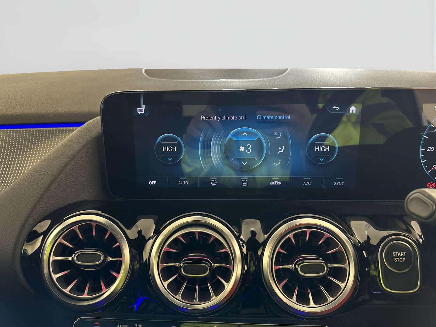 Used Mercedes-Benz EQA 2022 for sale - 77934090: Photo 22