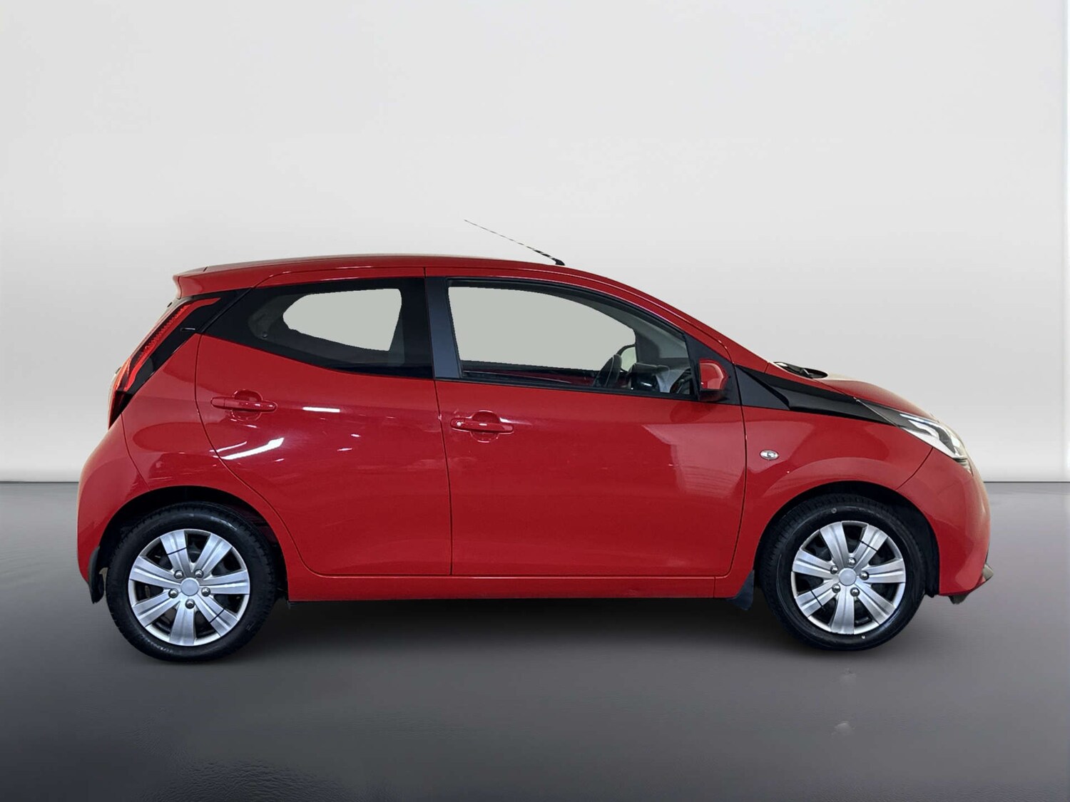 Used Toyota AYGO 2019 for sale - 78066789: Photo 11