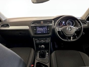 Used Volkswagen Tiguan 2020 for sale - 76710176: Photo