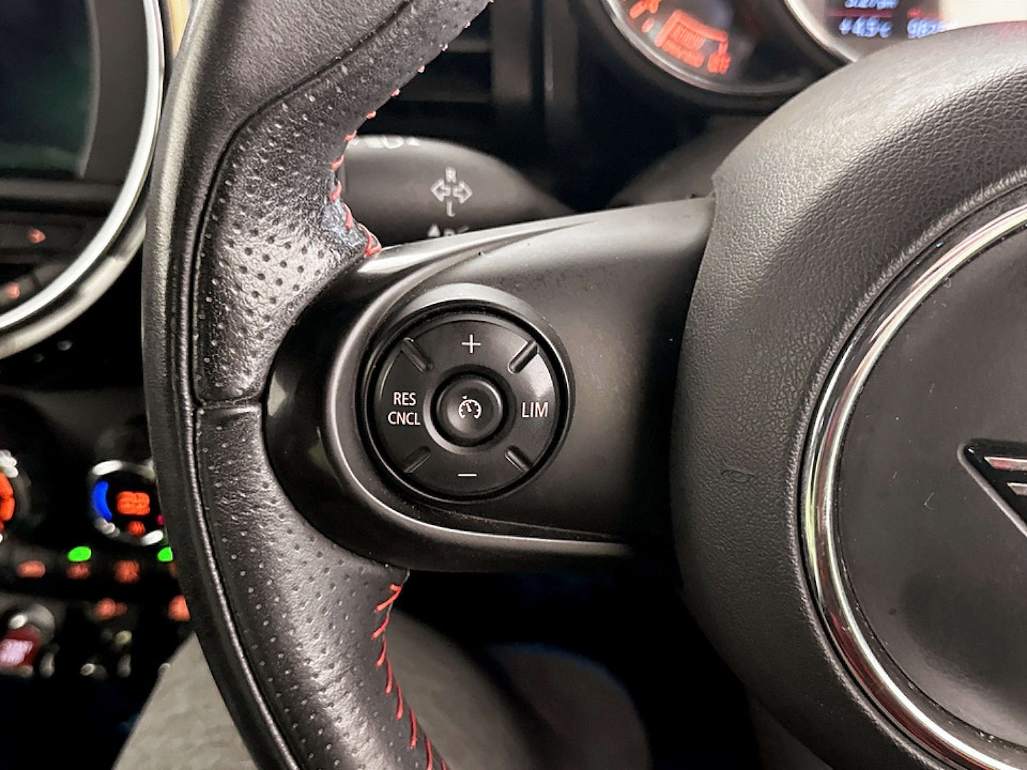 Used MINI Hatch 2019 for sale - 77328622: Photo 17