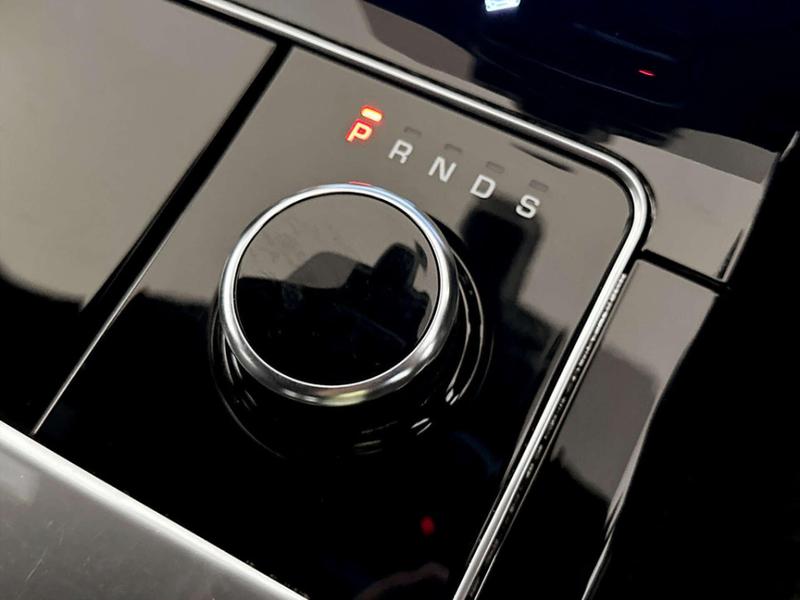 Used Land Rover Range Rover Velar 2018 for sale - 76782203: Photo 27