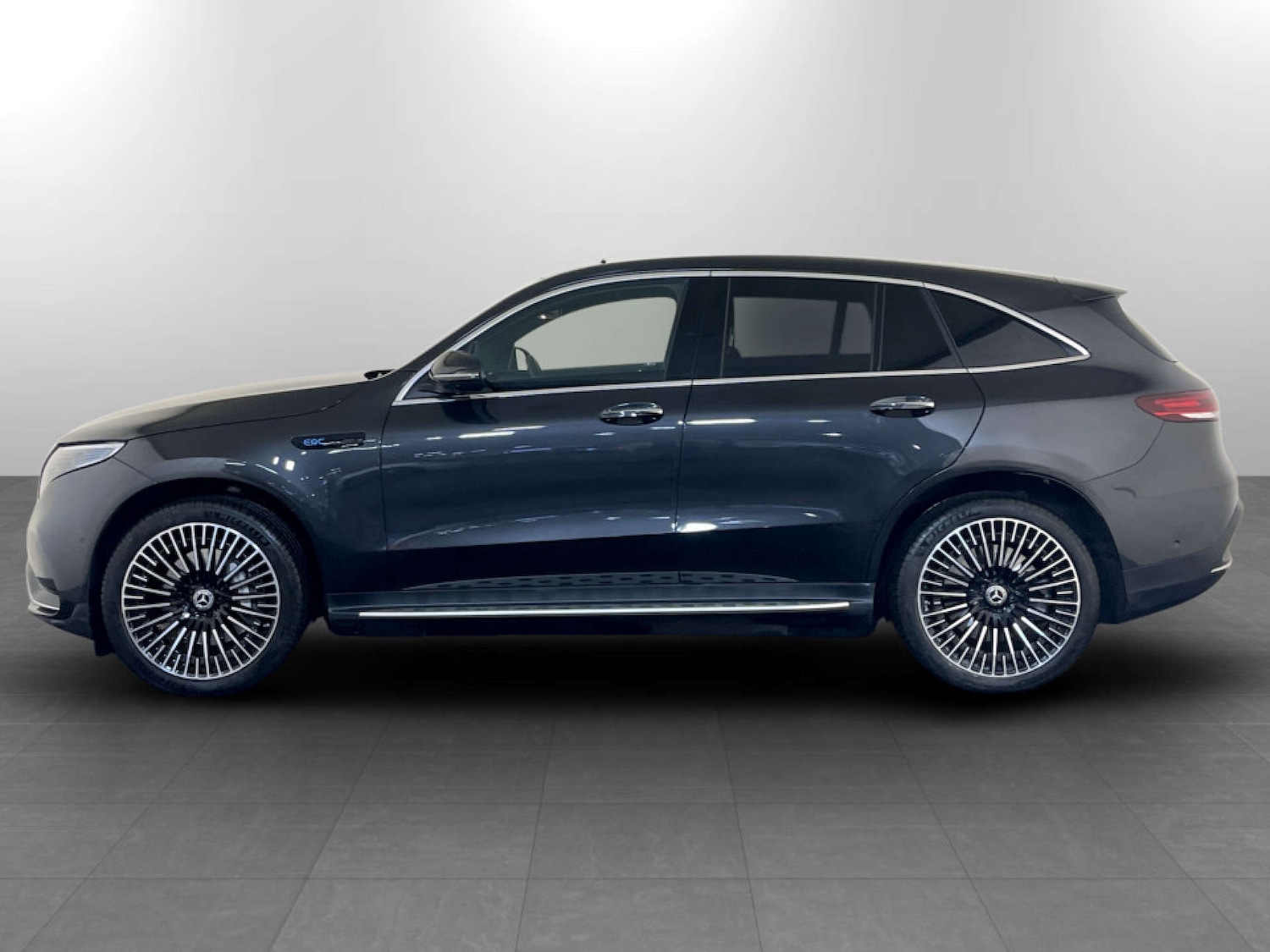 Used Mercedes-Benz EQC 2023 for sale - 77639630: Photo 7