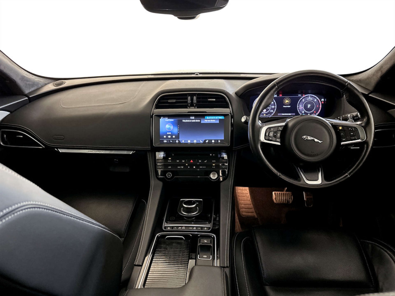 Used Jaguar F-Pace 2020 for sale - 78011143: Photo 3