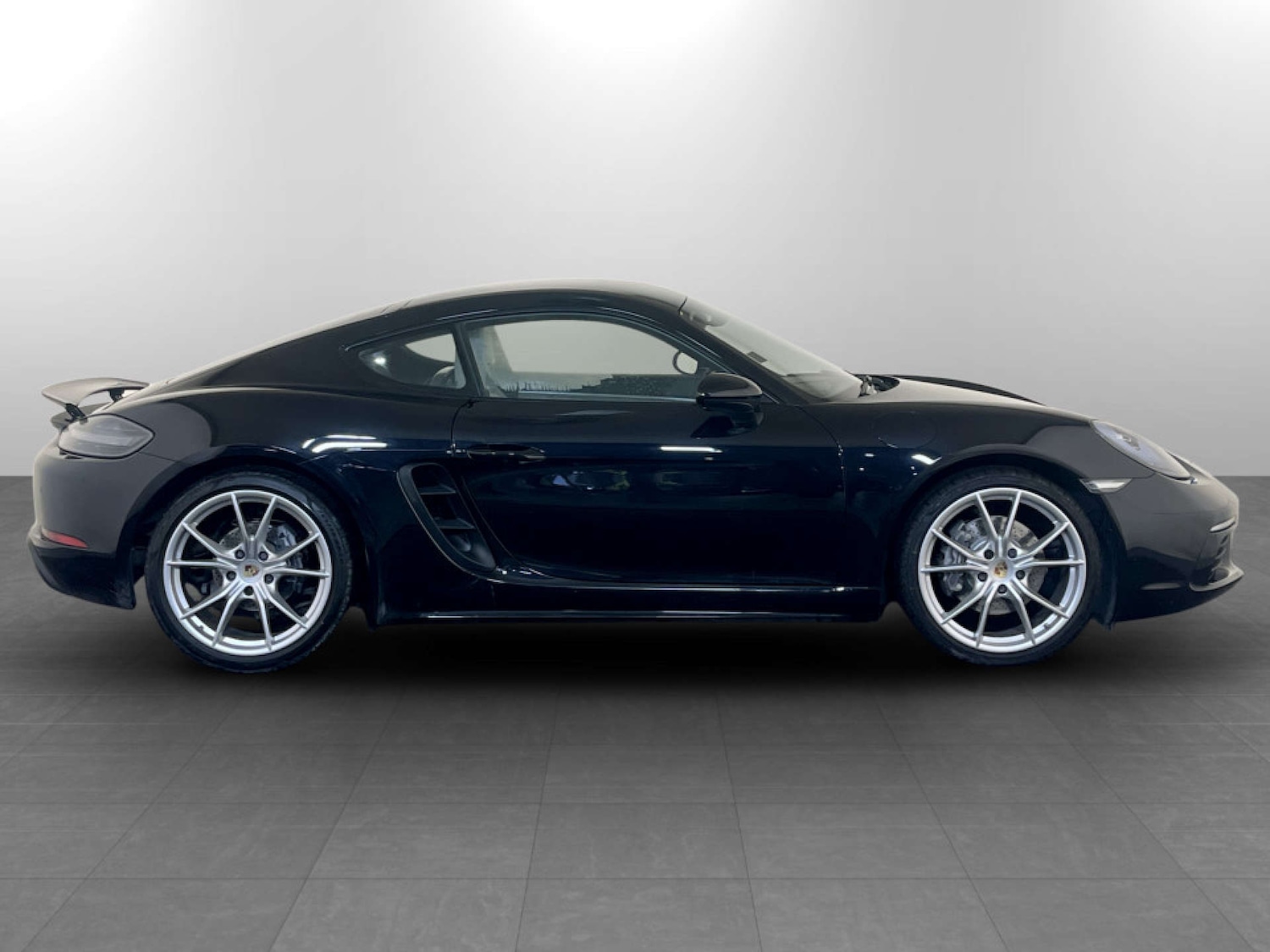 Used Porsche Cayman 2018 for sale - 77437479: Photo 11