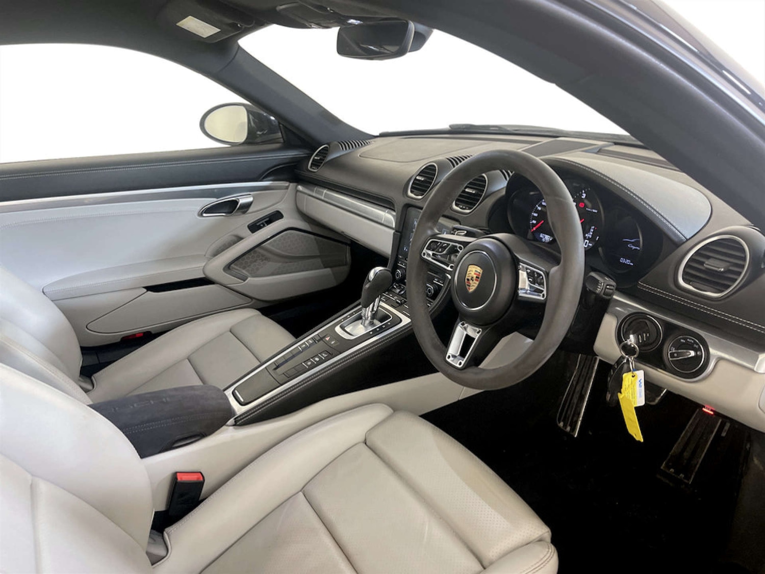 Used Porsche Cayman 2018 for sale - 77437479: Photo 15