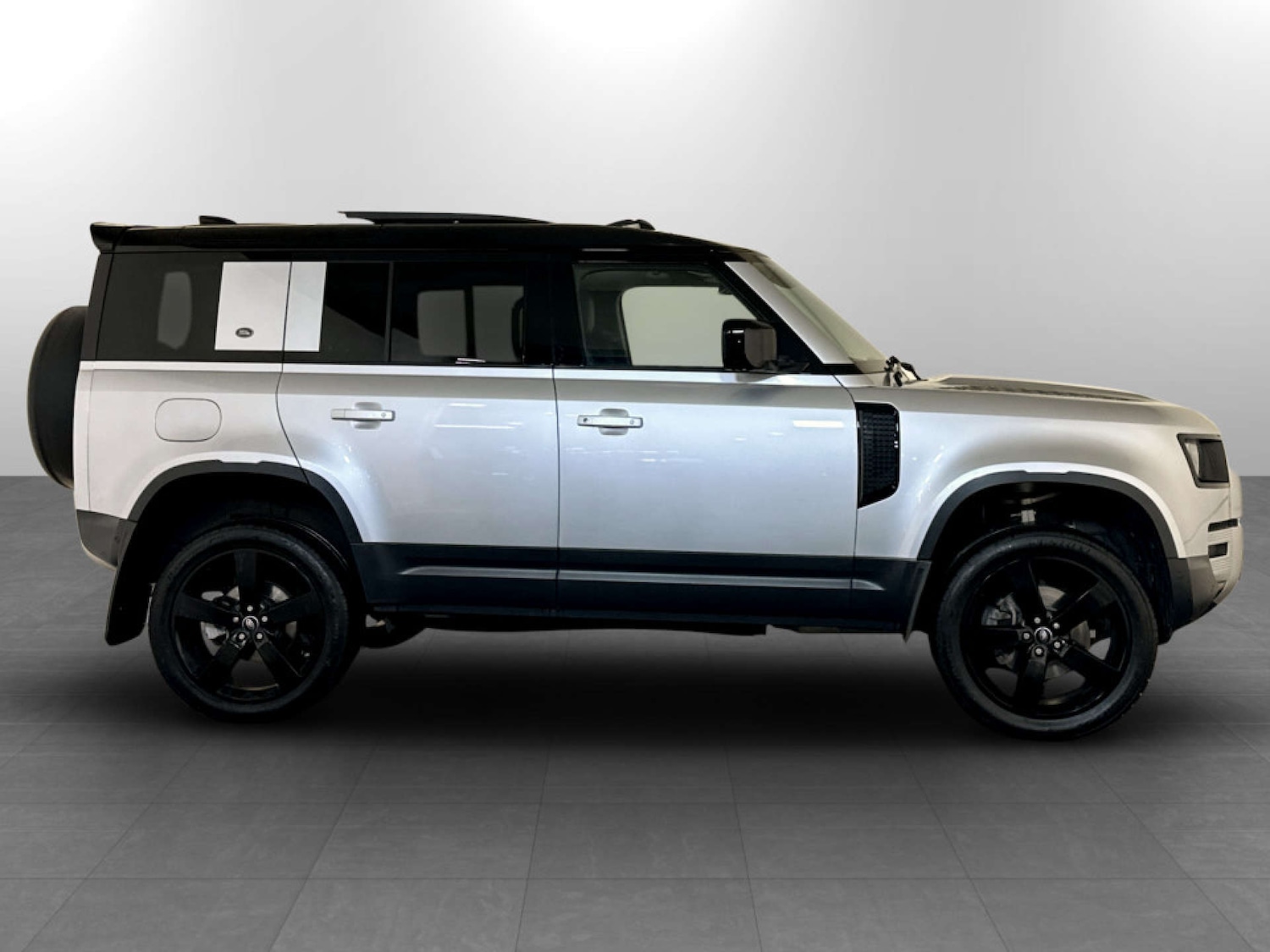 Used Land Rover Defender 2020 for sale - 77342223: Photo 10