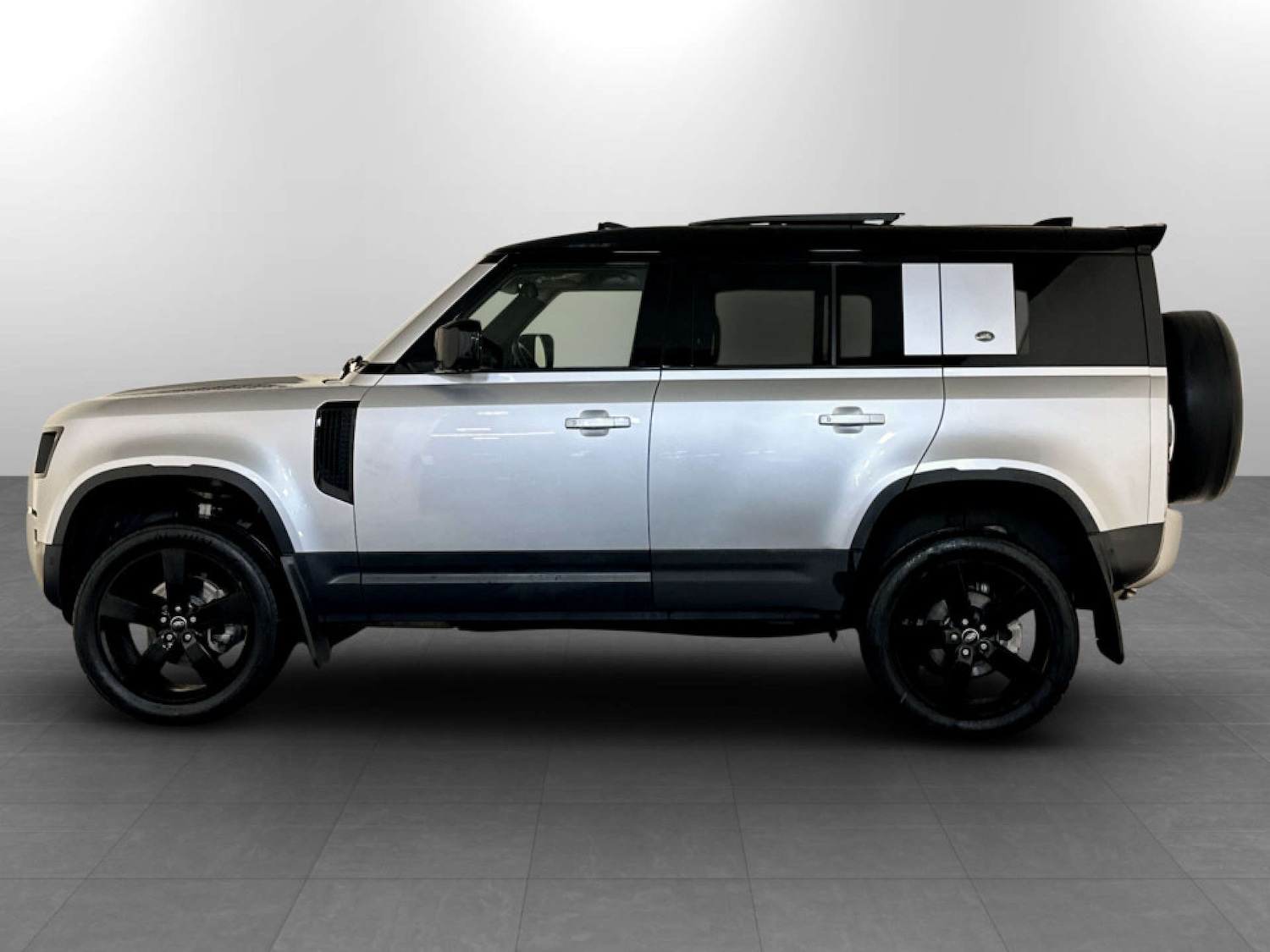 Used Land Rover Defender 2020 for sale - 77342223: Photo 7