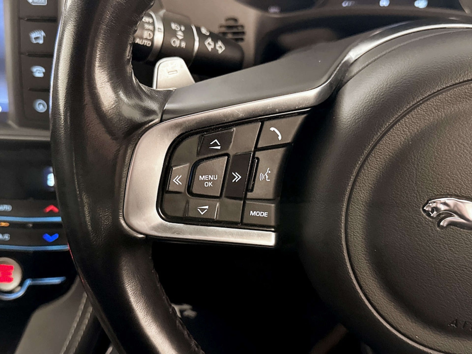 Used Jaguar F-Pace 2018 for sale - 77758651: Photo 17