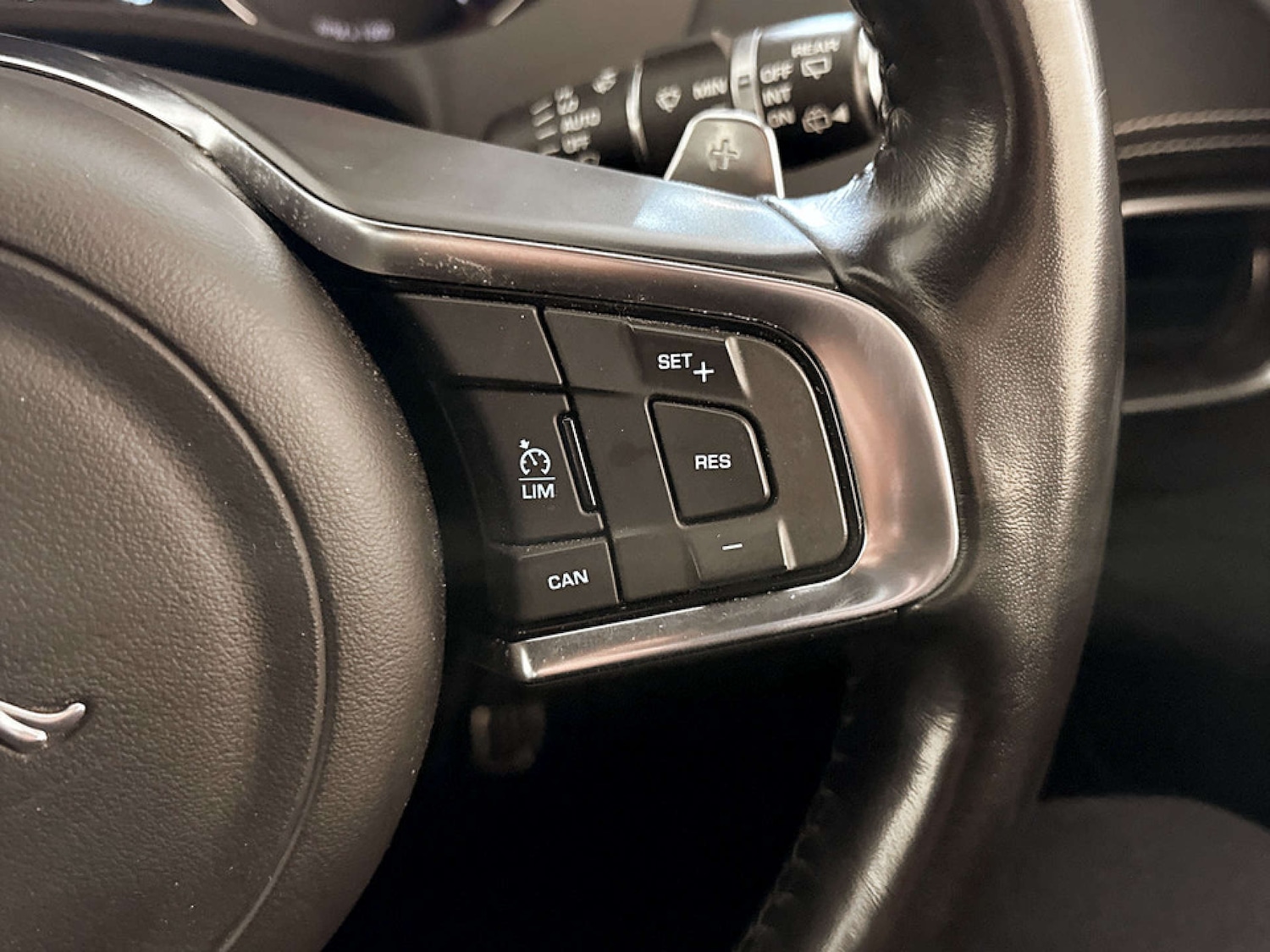 Used Jaguar F-Pace 2018 for sale - 77758651: Photo 19