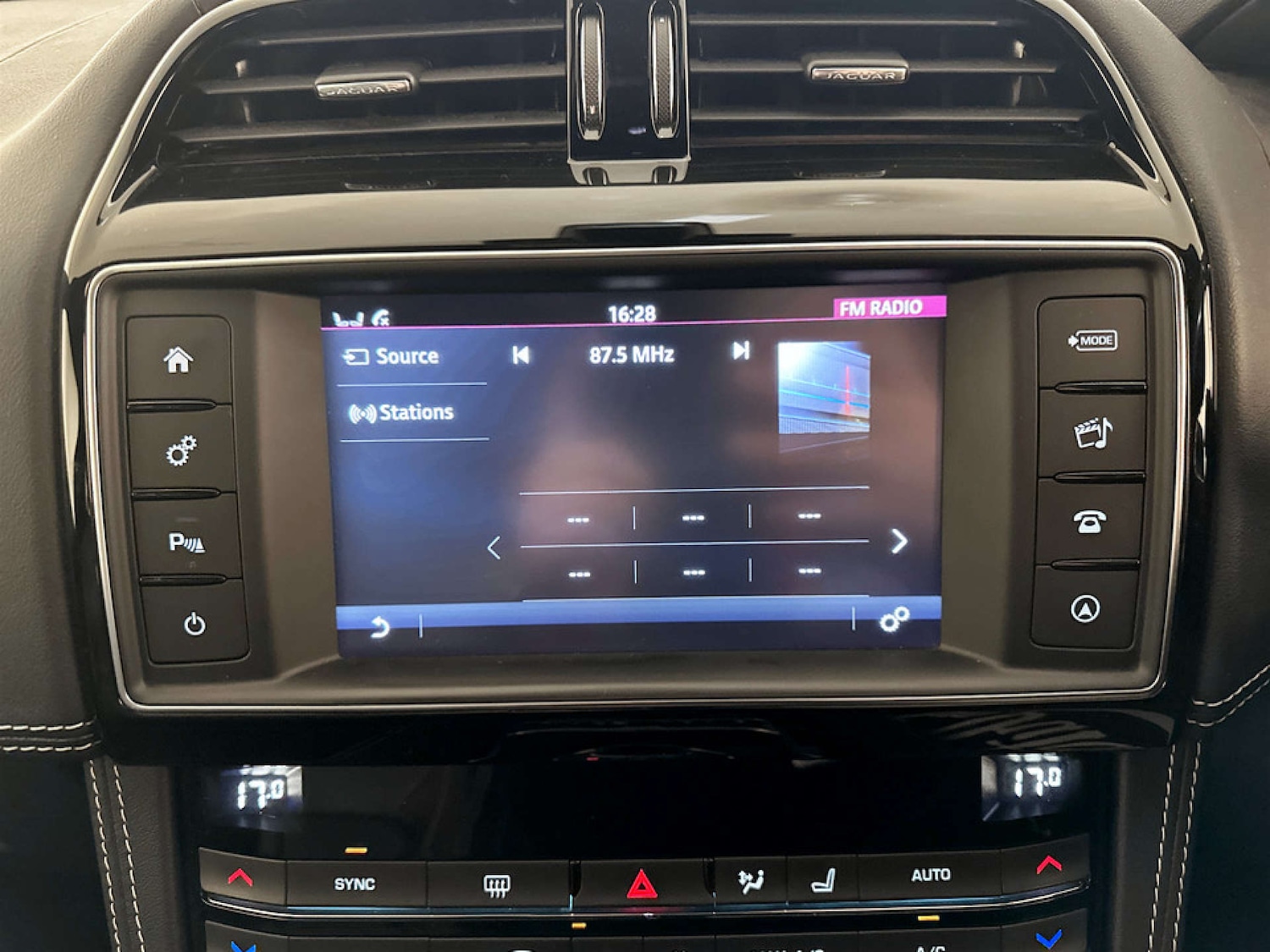 Used Jaguar F-Pace 2018 for sale - 77758651: Photo 21