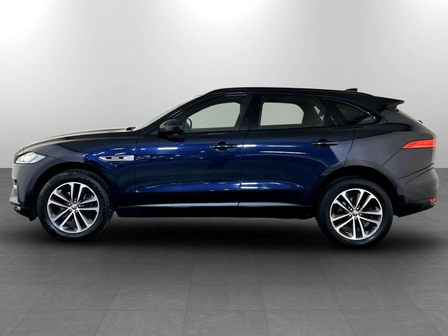 Used Jaguar F-Pace 2018 for sale - 77758651: Photo 7