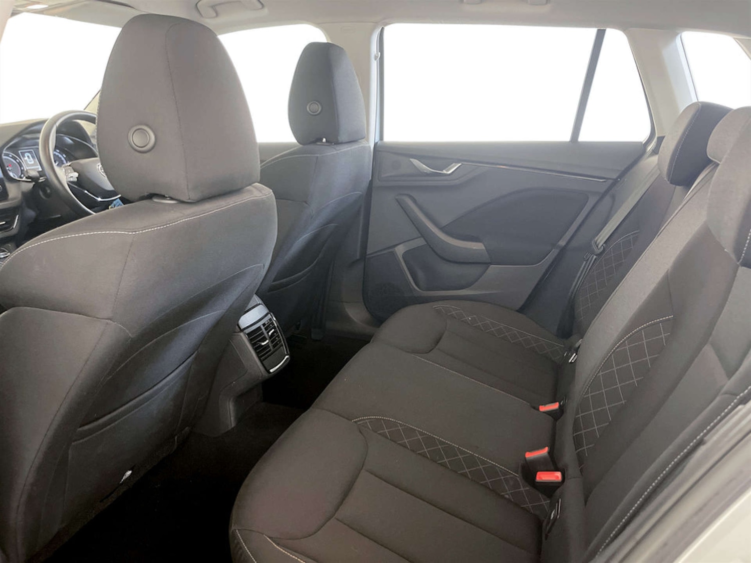 Used Skoda Kamiq 2021 for sale - 77186035: Photo 14