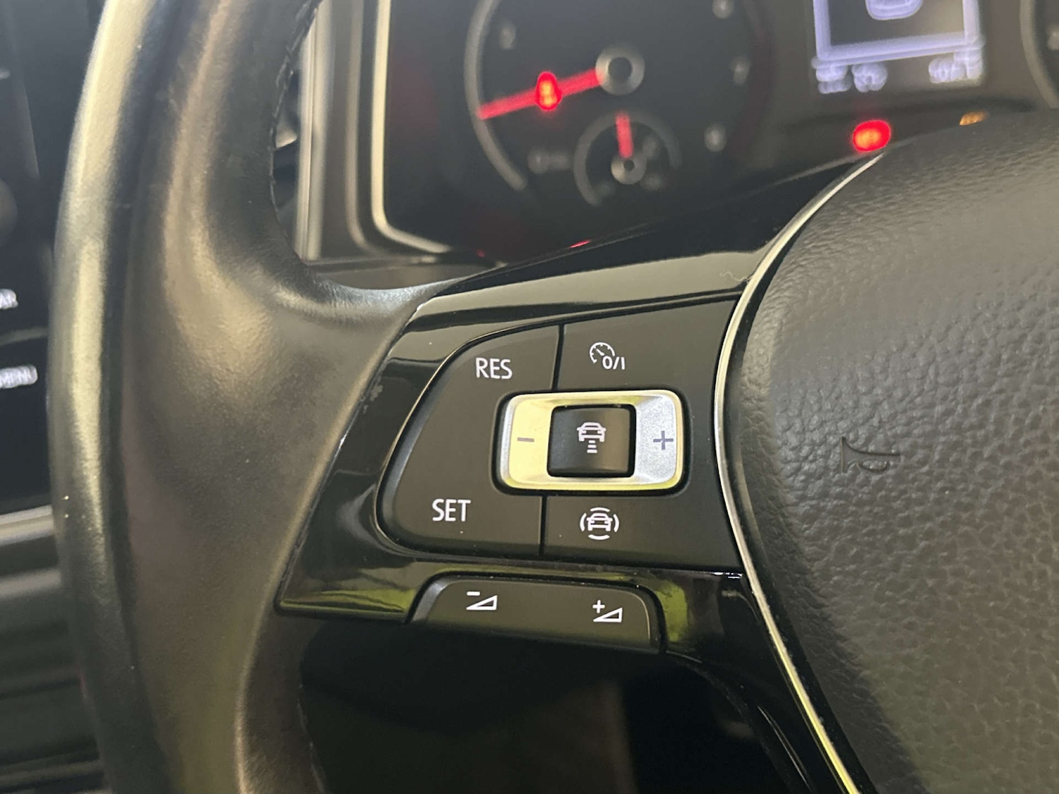 Used Volkswagen T-Roc 2019 for sale - 78162707: Photo 17