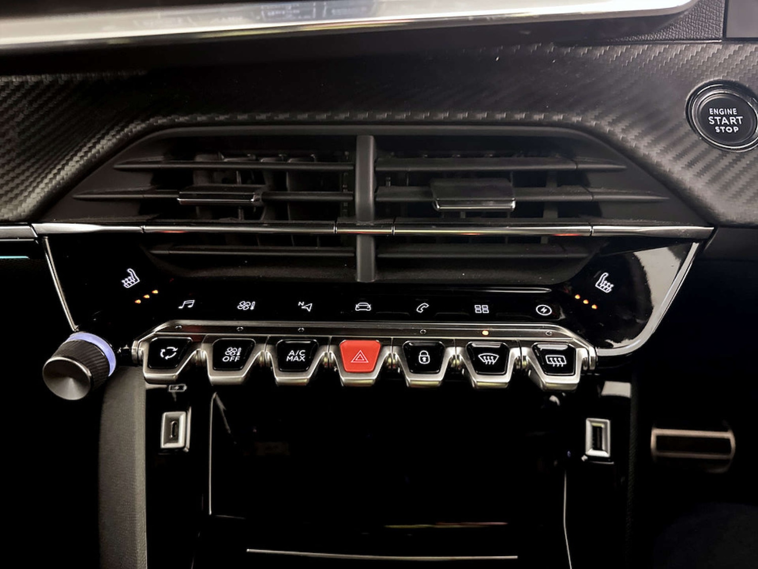 Used Peugeot E-2008 2021 for sale - 77571356: Photo 24