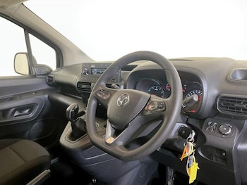 Used Vauxhall Combo 2020 for sale - 76631304: Photo