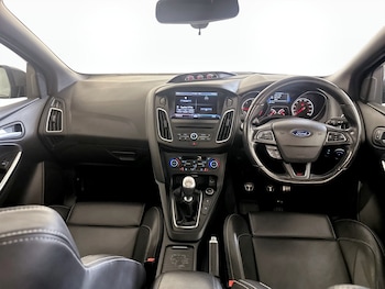 Used Ford Focus 2015 for sale - 75333002: Photo