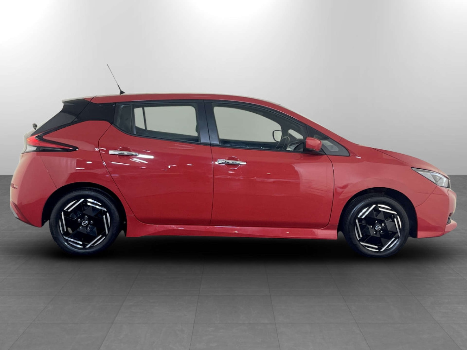 Used Nissan Leaf 2022 for sale - 77506829: Photo 11