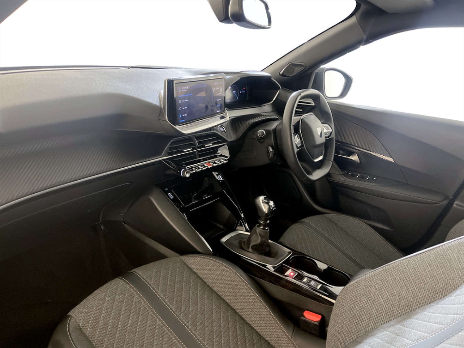 Used Peugeot 2008 2023 for sale - 77681185: Photo 12