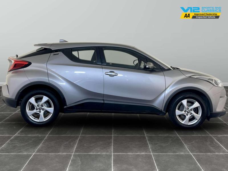 Used Toyota C-HR 2017 for sale - 76797184: Photo 11