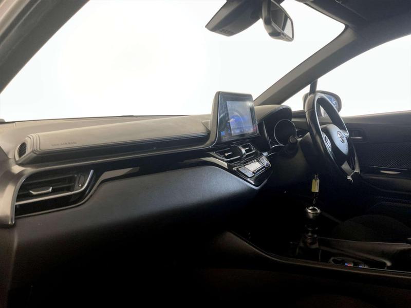 Used Toyota C-HR 2017 for sale - 76797184: Photo 12