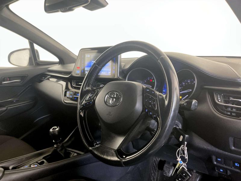 Used Toyota C-HR 2017 for sale - 76797184: Photo 15