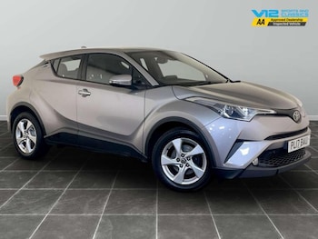 Used Toyota C-HR 2017 for sale - 76797184: Photo