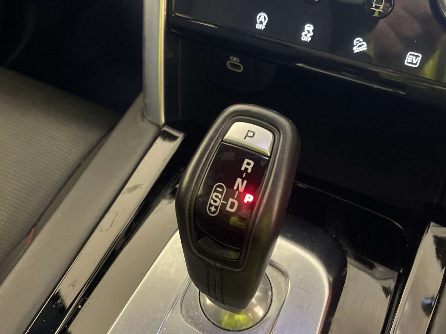 Used Land Rover Discovery Sport 2021 for sale - 77920705: Photo 25