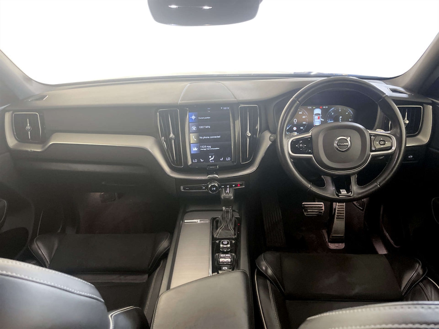 Used Volvo XC60 2019 for sale - 77186118: Photo 3