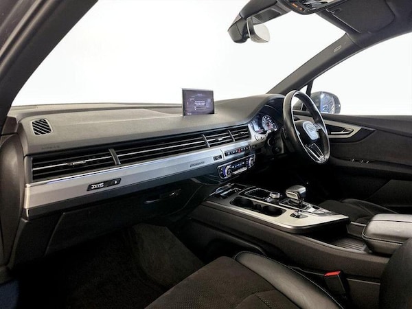 Used Audi Q7 2017 for sale - 75712632: Photo 12