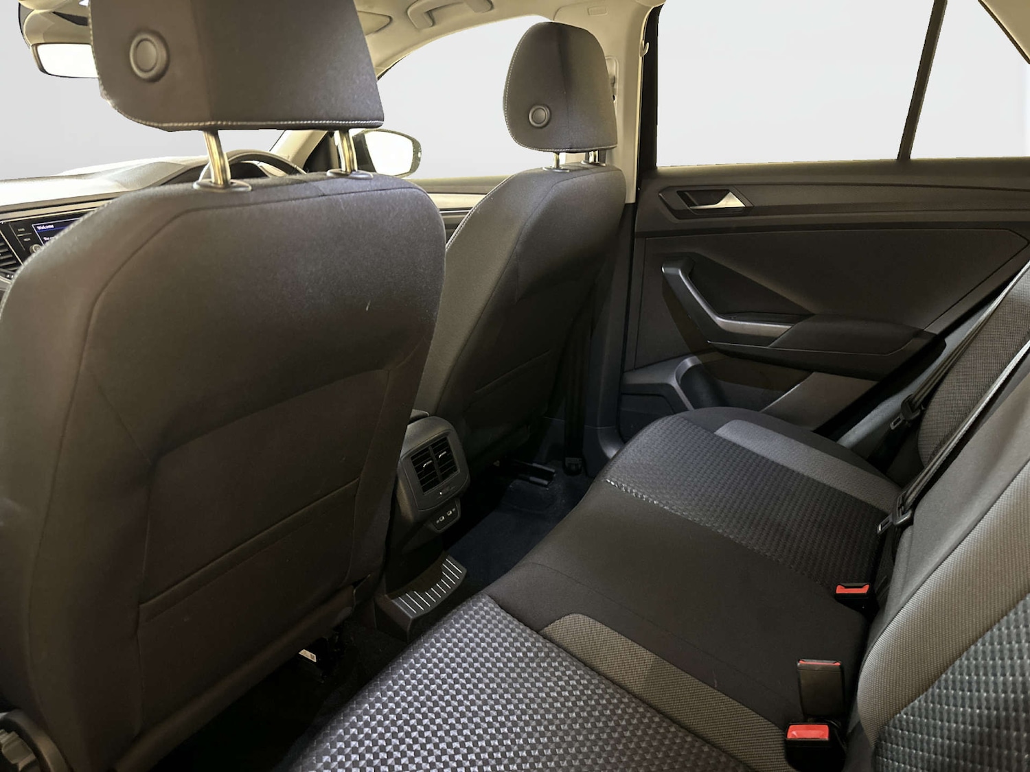 Used Volkswagen T-Roc 2022 for sale - 78039661: Photo 14