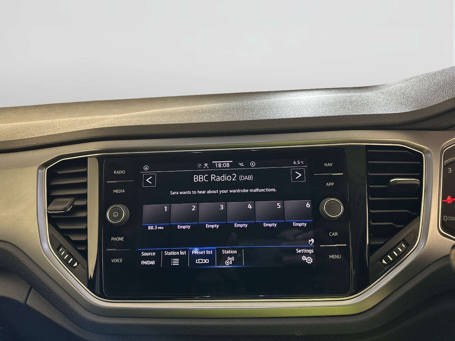 Used Volkswagen T-Roc 2022 for sale - 78039661: Photo 23