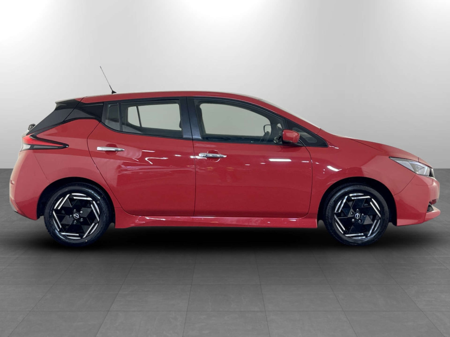 Used Nissan Leaf 2022 for sale - 77259104: Photo 11