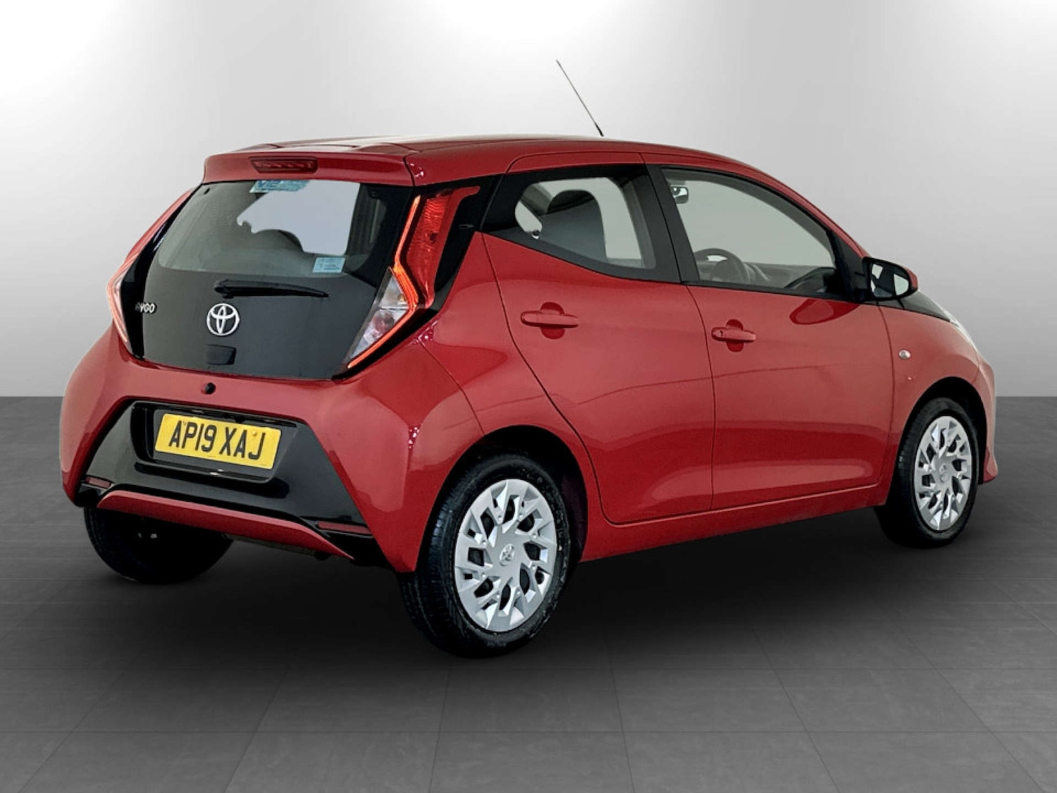 Used Toyota AYGO 2019 for sale - 77434588: Photo 10