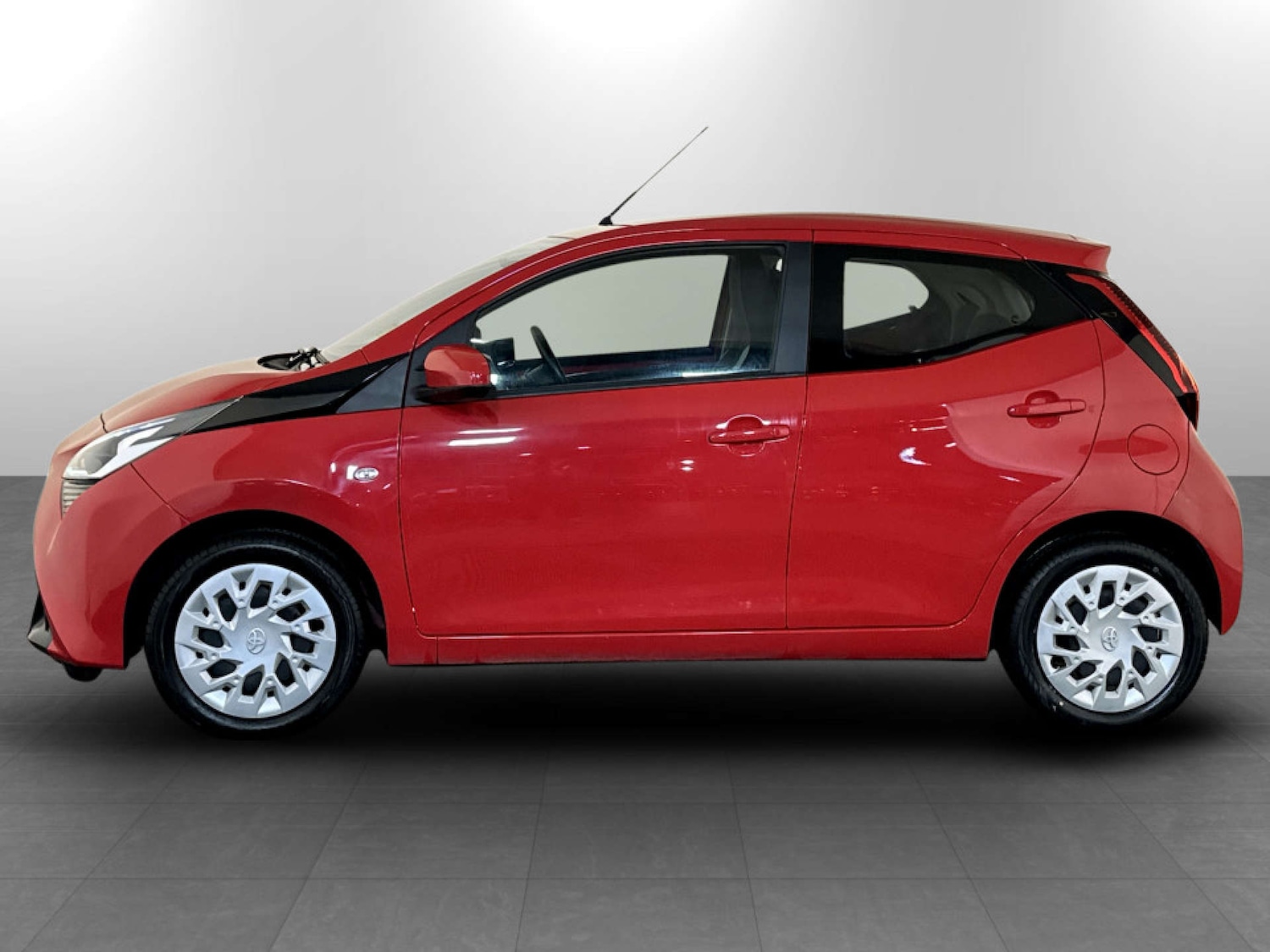 Used Toyota AYGO 2019 for sale - 77434588: Photo 7