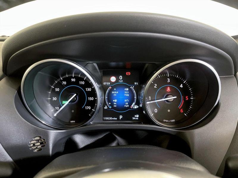 Used Jaguar F-Pace 2017 for sale - 76344366: Photo 18