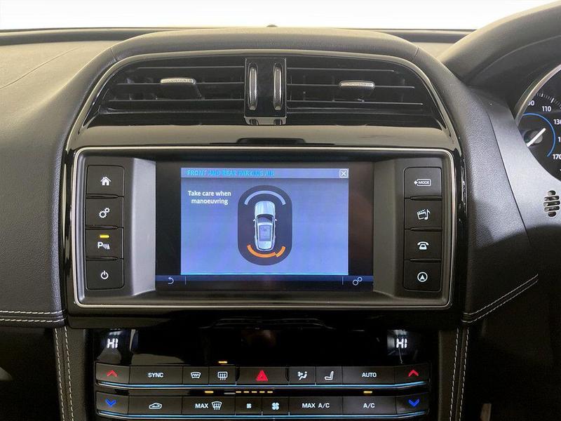 Used Jaguar F-Pace 2017 for sale - 76344366: Photo 20