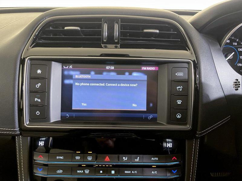 Used Jaguar F-Pace 2017 for sale - 76344366: Photo 23